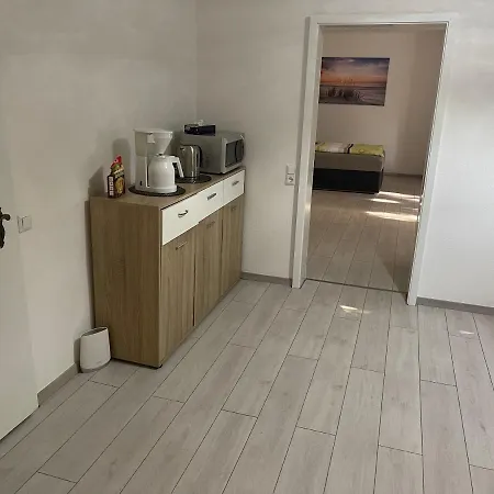 Apartament Haberstrasse 4b, Neumuenser *